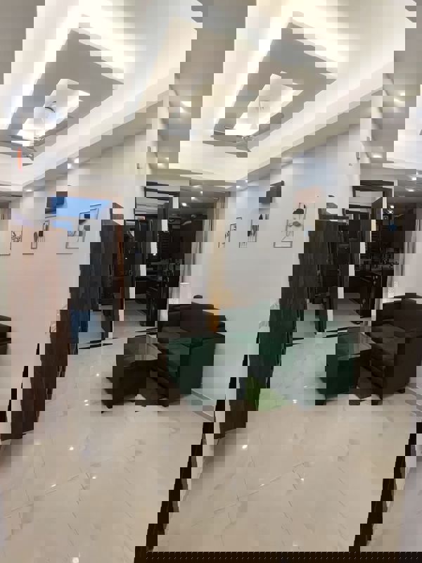 3 BHK + Study Room 197 Sq.Yd. Builder Floor in BPTP Amstoria