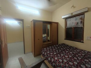 Bedroom in 2 BHK Apartment at Kurla East – for Rent