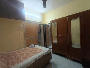 Bedroom in 2 BHK Apartment at Kurla East – for Rent