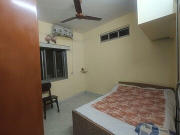 Bedroom in 2 BHK Apartment at Kurla East – for Rent