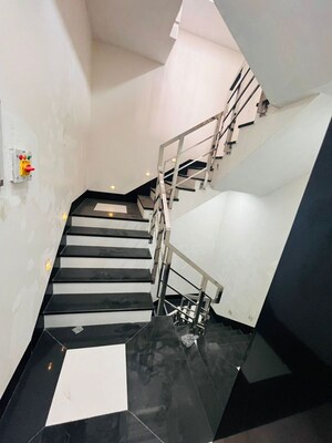 Staircase in 4 BHK Builder Floor at Sector 45 – for Rent