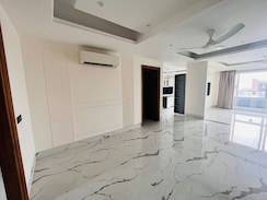 4 BHK Builder Floor For Rent in Sector 45