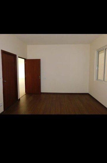 Room in 3 BHK Apartment at Aurobindo The Regent, Kondapur – for Sale