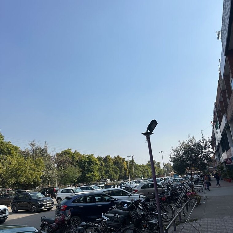 Exterior View, sector 10 Commercial Showroom 9600 Sq.Ft. In Sector 10 Panchkula 9938749