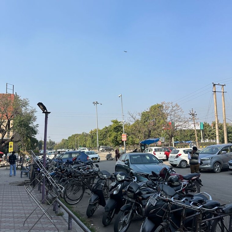 Exterior View, sector 10 Commercial Showroom 9600 Sq.Ft. In Sector 10 Panchkula 9938749