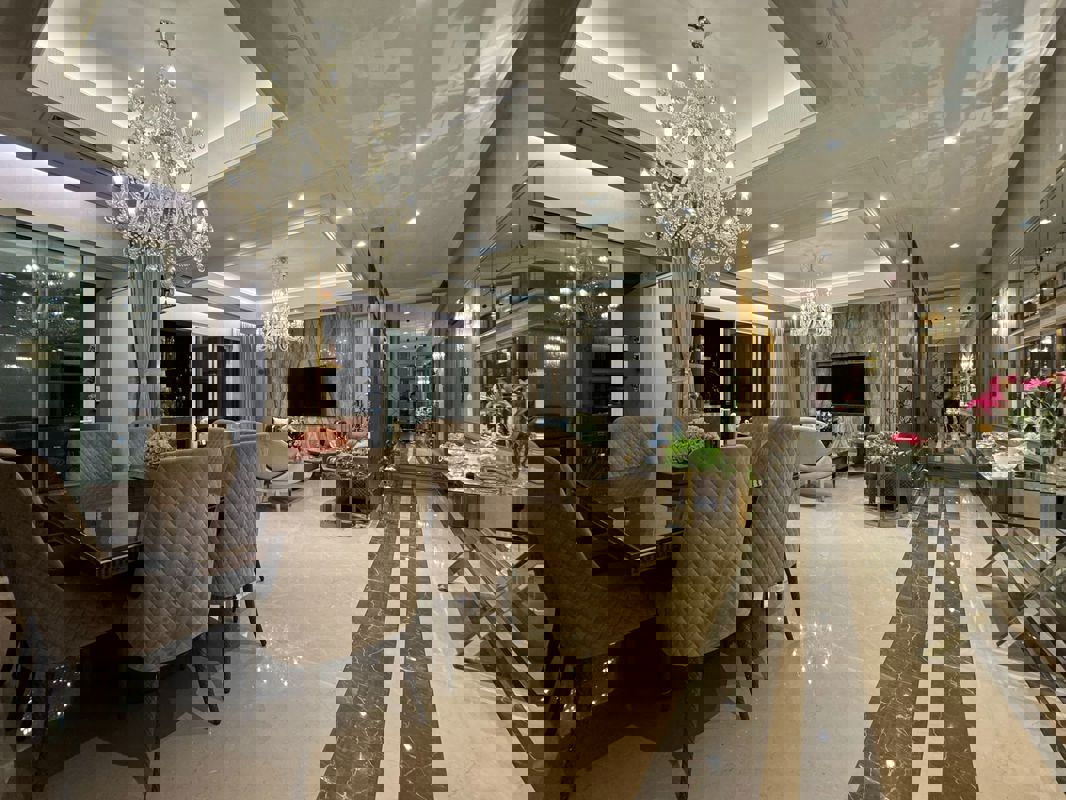 3.5 BHK + Servant Room 2300 Sq.Ft. Apartment in Windsor Grande Residences