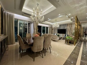 Master Bedroom in 3.5 BHK Apartment at Windsor Grande Residences, Andheri West – for Rent