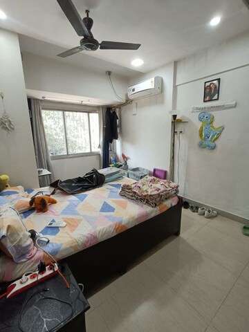 Bedroom in 2 BHK Apartment at Vinit Tower, Andheri West – for Rent