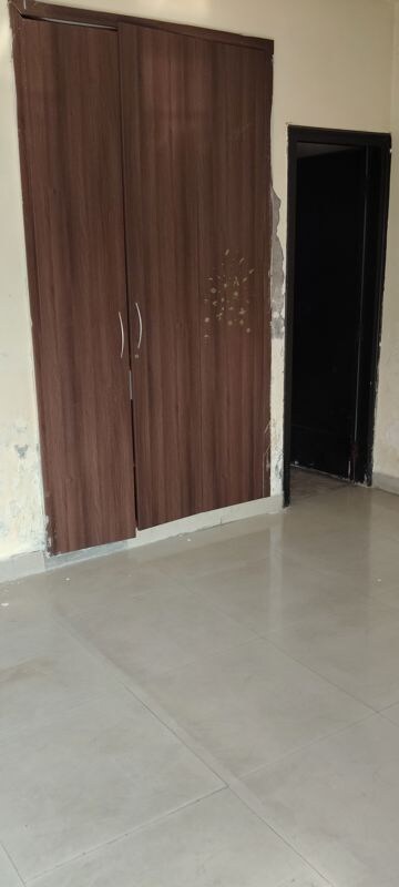 Room in 2 BHK Apartment at SRS Residency, Sector 88 – for Sale