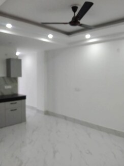 1 BHK Builder Floor For Rent in Saket