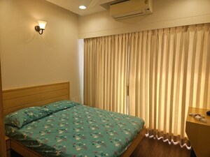 Bedroom in 2 BHK Apartment at Kanakia Silicon Valley, Powai – for Rent