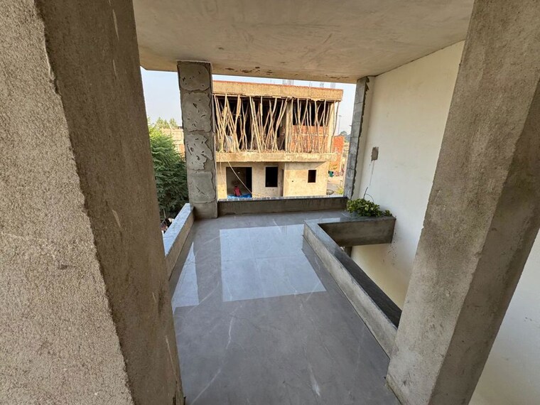 Balcony, gomti nagar 6 Bedroom 2400 Sq.Ft. Independent House In Gomti Nagar Lucknow 9938816