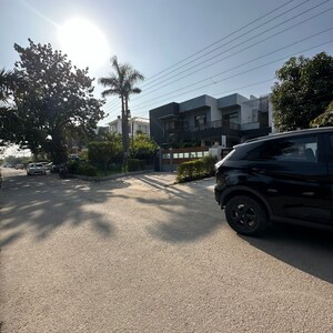 Parking in 5 BHK Independent House at Sector 4 – for Sale