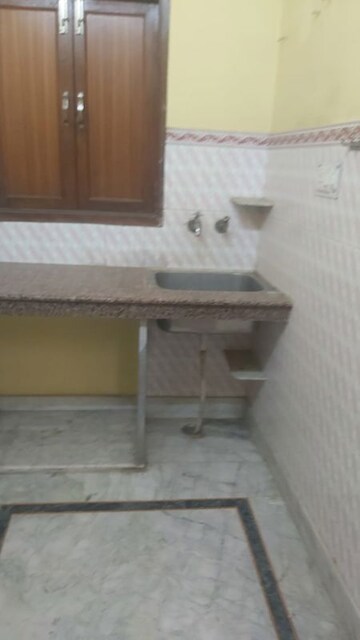 Bathroom in 1.5 BHK Builder Floor at Mayur Vihar – for Rent