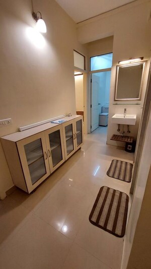 Room in 1 BHK Apartment at Ocean Heights Mumbai Central, Rto Colony – for Rent