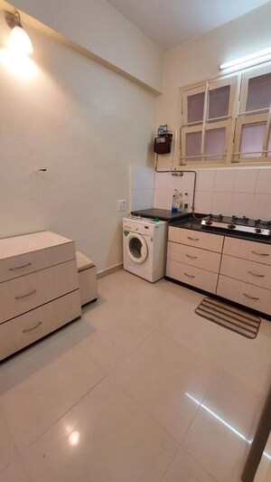 Bathroom in 1 BHK Apartment at Ocean Heights Mumbai Central, Rto Colony – for Rent