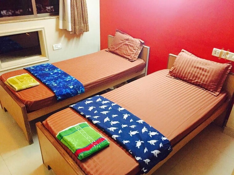 Bedroom, raheja-sherwood 3 Bedroom 1000 Sq.Ft. Apartment In Goregaon East Mumbai 9938835