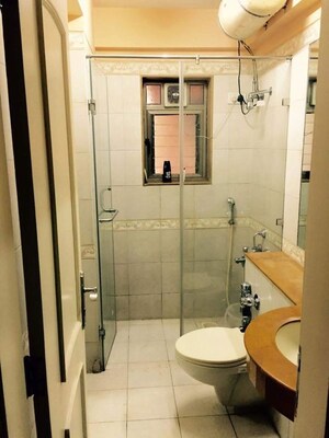 Bathroom in 3 BHK Apartment at Raheja Sherwood, Goregaon East – for Rent