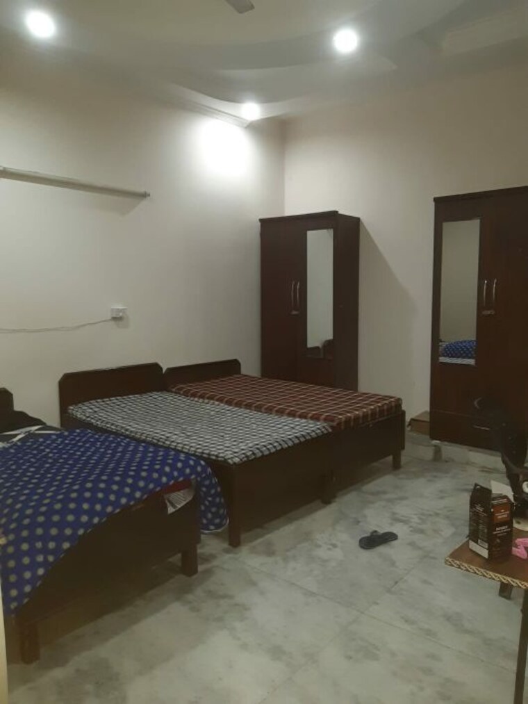 Bedroom, sector 30 Pg For Girls In Sector 30 9938843