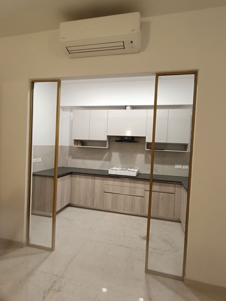 Bathroom, smart-world-orchard 3 Bedroom 1630 Sq.Ft. Apartment In Sector 61 Gurgaon 9938845