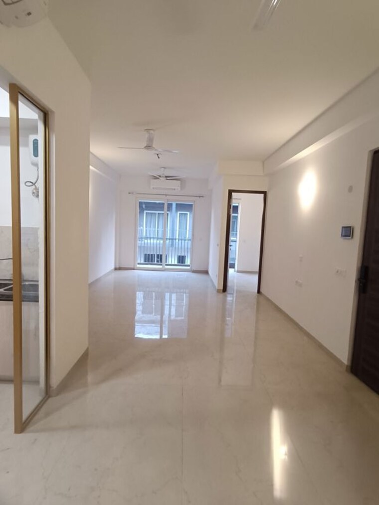 Room, smart-world-orchard 3 Bedroom 1630 Sq.Ft. Apartment In Sector 61 Gurgaon 9938845