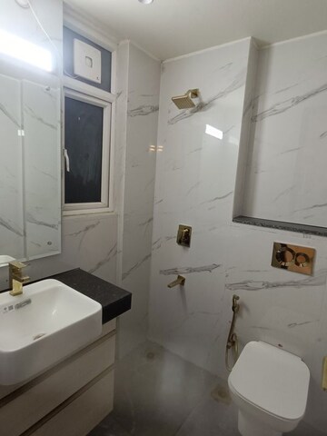 Master Bedroom in 3 BHK Apartment at Smart World Orchard, Sector 61 – for Rent