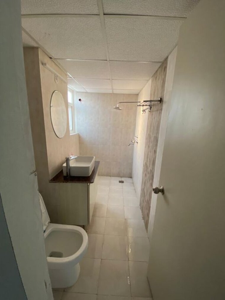 Bathroom, la-residentia 4 Bedroom 2065 Sq.Ft. Apartment In Amrapali Dream Valley Greater Noida 9938853