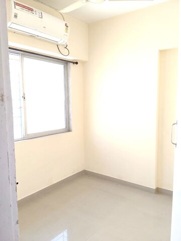 Room in 1 BHK Apartment at Dimple 19 North, Kandivali West – for Rent