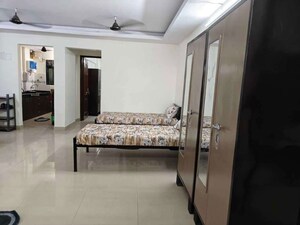 Bedroom in  Pg at Kandivali East – for Rent
