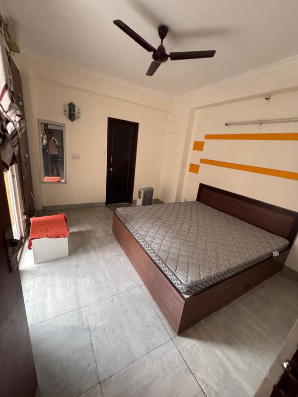 2 BHK + Extra Room Independent House For Rent in Beta II Greater Noida