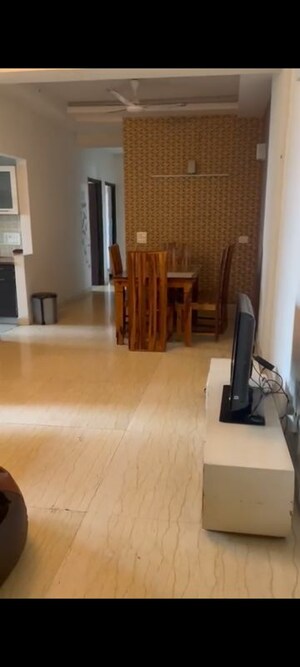 3 BHK Apartment For Rent in Mahagun Moderne, Sector 78