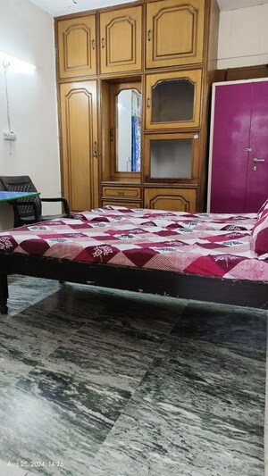 Bedroom in  Pg at Sector 44 – for Rent