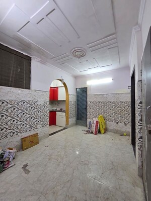 2 BHK Builder Floor For Sale in Zakir Nagar