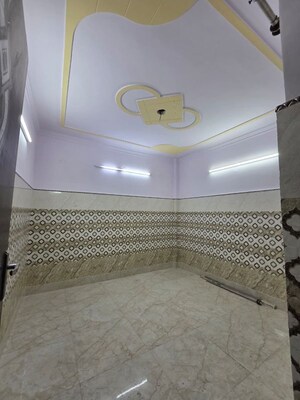 Bedroom in 2 BHK Builder Floor at Zakir Nagar – for Sale