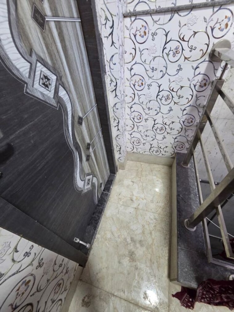 Balcony, zakir nagar 2 Bedroom 765 Sq.Ft. Builder Floor In Zakir Nagar Delhi 9938880