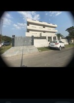 6+ BHK + Pooja Room,Servant Room,Study Room,Extra Room 1000 Sq.Mt. Villa in Chi IV Greater Noida