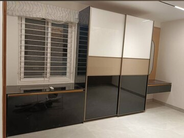 Room in 3 BHK Apartment at Aurobindo The Regent, Kondapur – for Rent