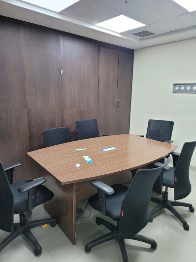 Team Area, vibhuti khand Commercial Office Space 900 Sq.Ft. In Vibhuti Khand Lucknow 9938922