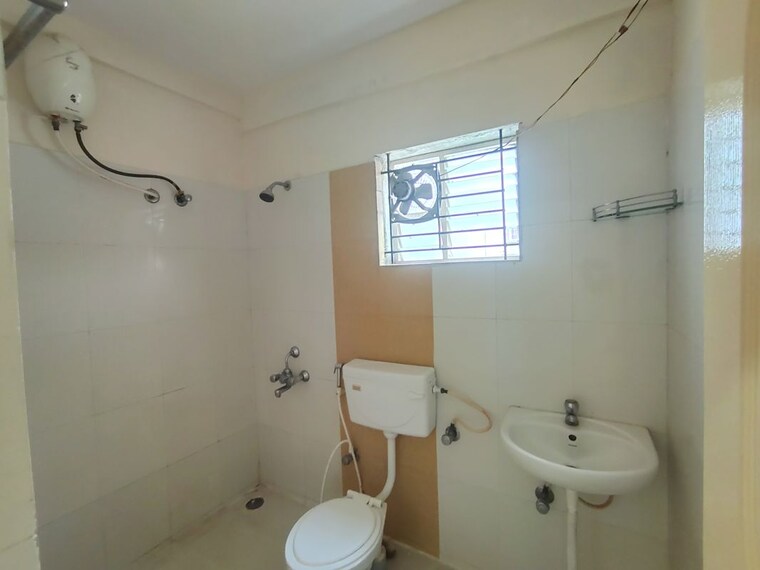 Bathroom, hsr layout 2 Bedroom 1250 Sq.Ft. Apartment In Hsr Layout Bangalore 9477984