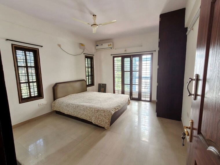 Room, cambridge layout 3 Bedroom 1850 Sq.Ft. Builder Floor In Cambridge Layout Bangalore 9938944