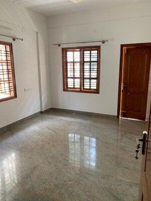Room in 3 BHK Builder Floor at Cambridge Layout – for Rent