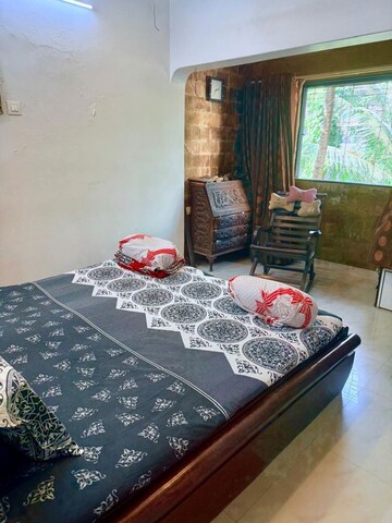 Bedroom in 2 BHK Apartment at Golden Chariot CHS, Lokhandwala Complex – for Rent