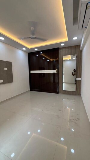 Room in 2 BHK Apartment at Moreshwar 19 East, Nerul – for Rent