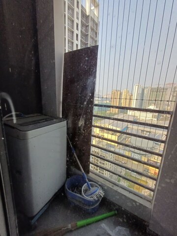 Bathroom in 1.5 BHK Apartment at Sheth Zuri, Laxmi Nagar – for Rent