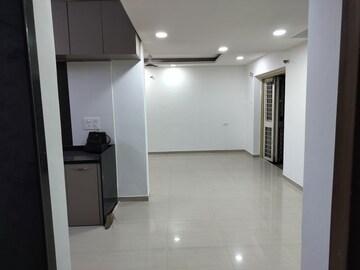 Room in 2 BHK Apartment at SSD Sai Marigold, Pimple Saudagar – for Rent