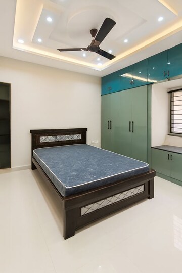 Bedroom in 3 BHK Builder Floor at Kondapur – for Rent