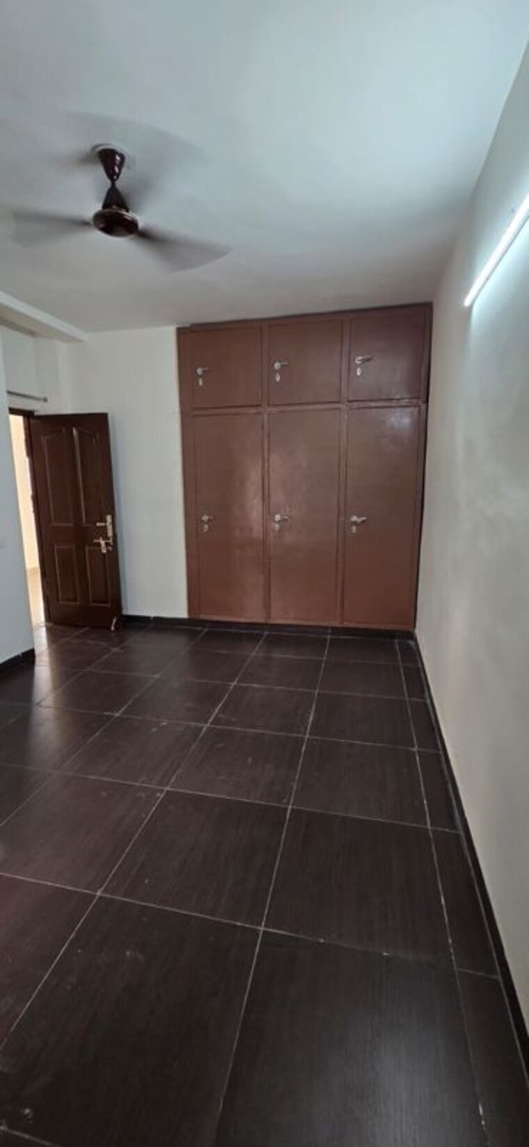 Room, wave-prime-floors 2.5 Bedroom 194 Sq.Yd. Builder Floor In Wave City Ghaziabad 9938992