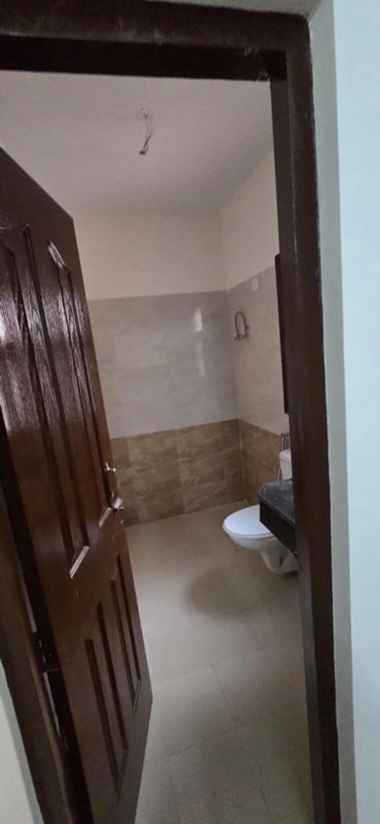 Bathroom, wave-prime-floors 2.5 Bedroom 194 Sq.Yd. Builder Floor In Wave City Ghaziabad 9938992