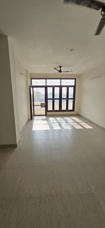 Hall in 2.5 BHK Builder Floor at Wave Prime Floors, Wave City – for Rent
