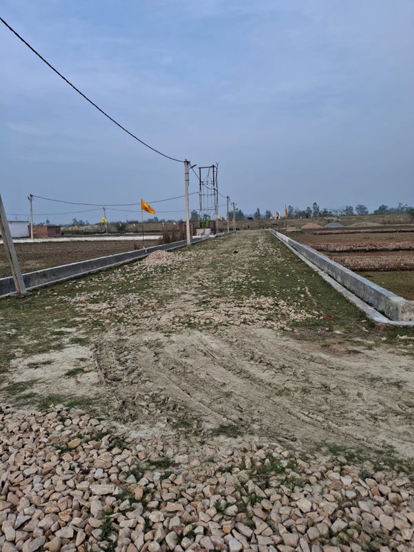 Plot For Sale in Gosainganj